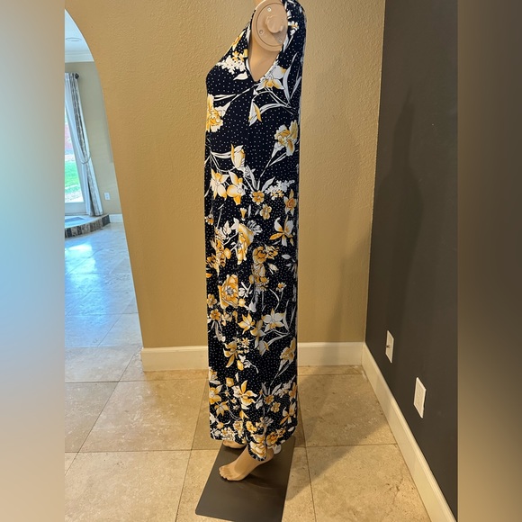 Women’s Dresses, SJS Maxi Dress, Sz S, New, Never Worn - Picture 3 of 3